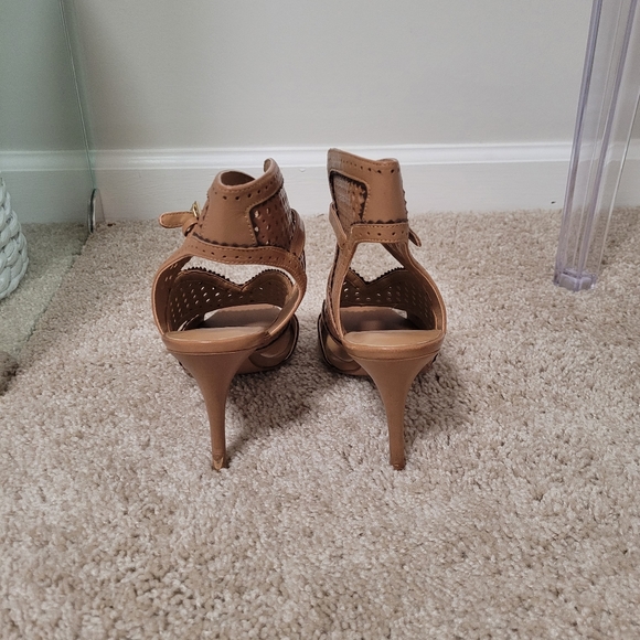 ☀️ Tan nine west sandal heels 7.5 - Picture 3 of 5